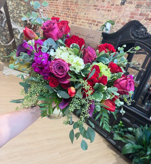 One of our most favorite color combos ❤️😍💜 

We normally bring this vibrant duo out closer to Christmas time but it’s always CHRISTMAS IN JULY!!!
#holidayvibes #flowersofinstagram #dynamicduo
